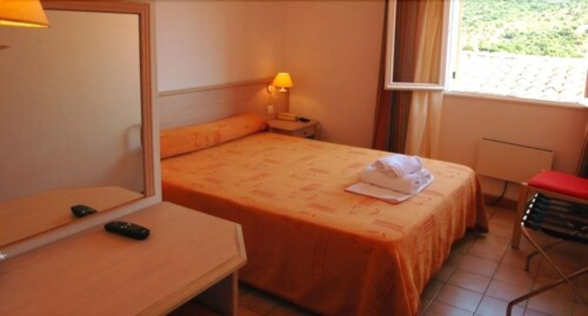 Tarcu Hotel Residence San Pieru מראה חיצוני תמונה