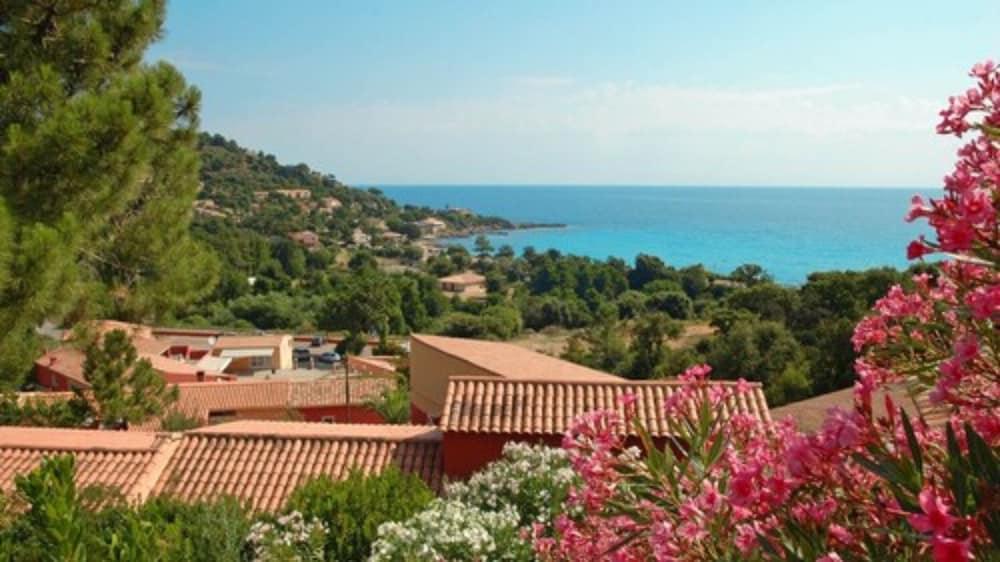Tarcu Hotel Residence San Pieru מראה חיצוני תמונה