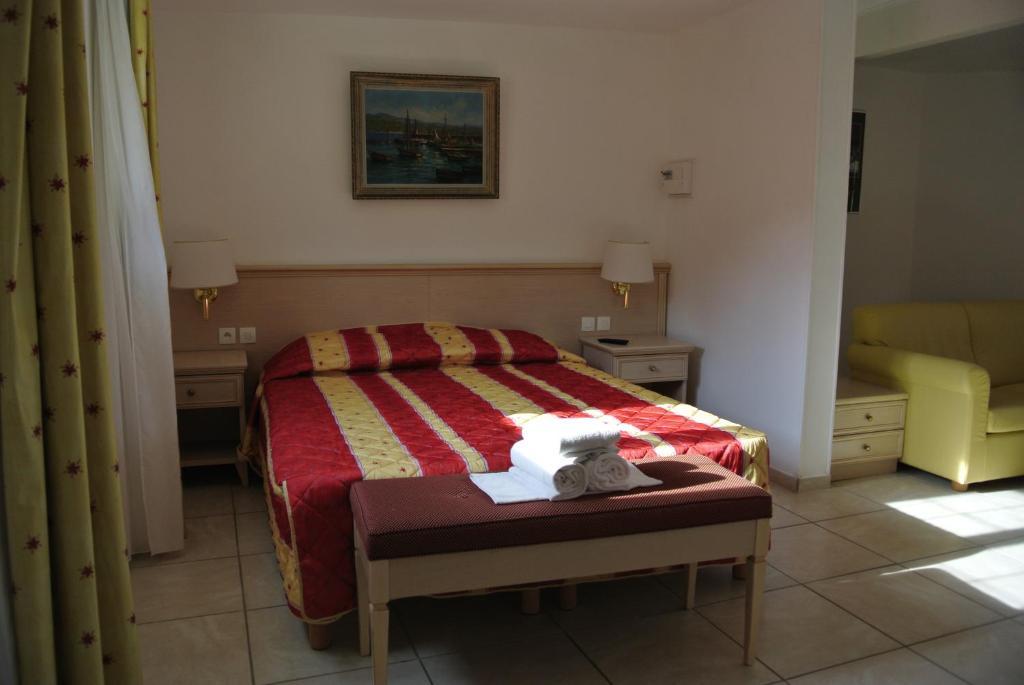 Tarcu Hotel Residence San Pieru חדר תמונה