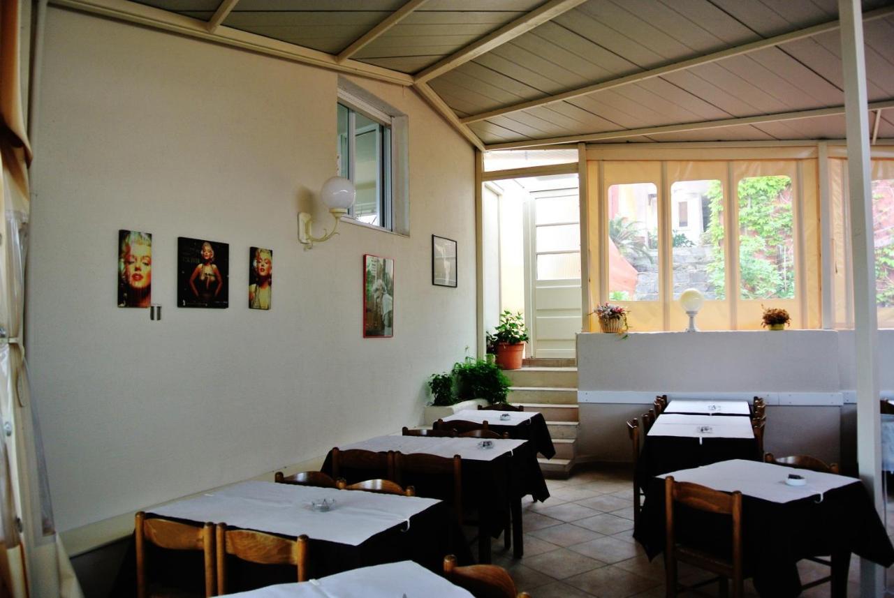 Tarcu Hotel Residence San Pieru מראה חיצוני תמונה