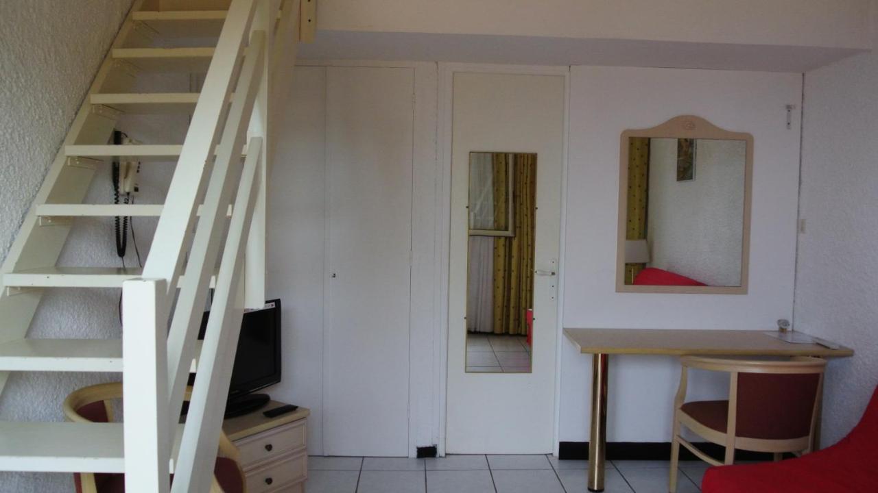 Tarcu Hotel Residence San Pieru מראה חיצוני תמונה
