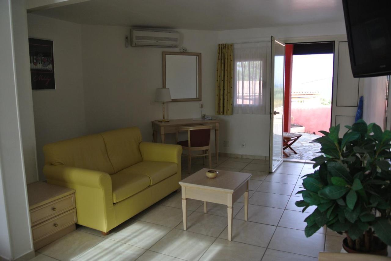 Tarcu Hotel Residence San Pieru מראה חיצוני תמונה